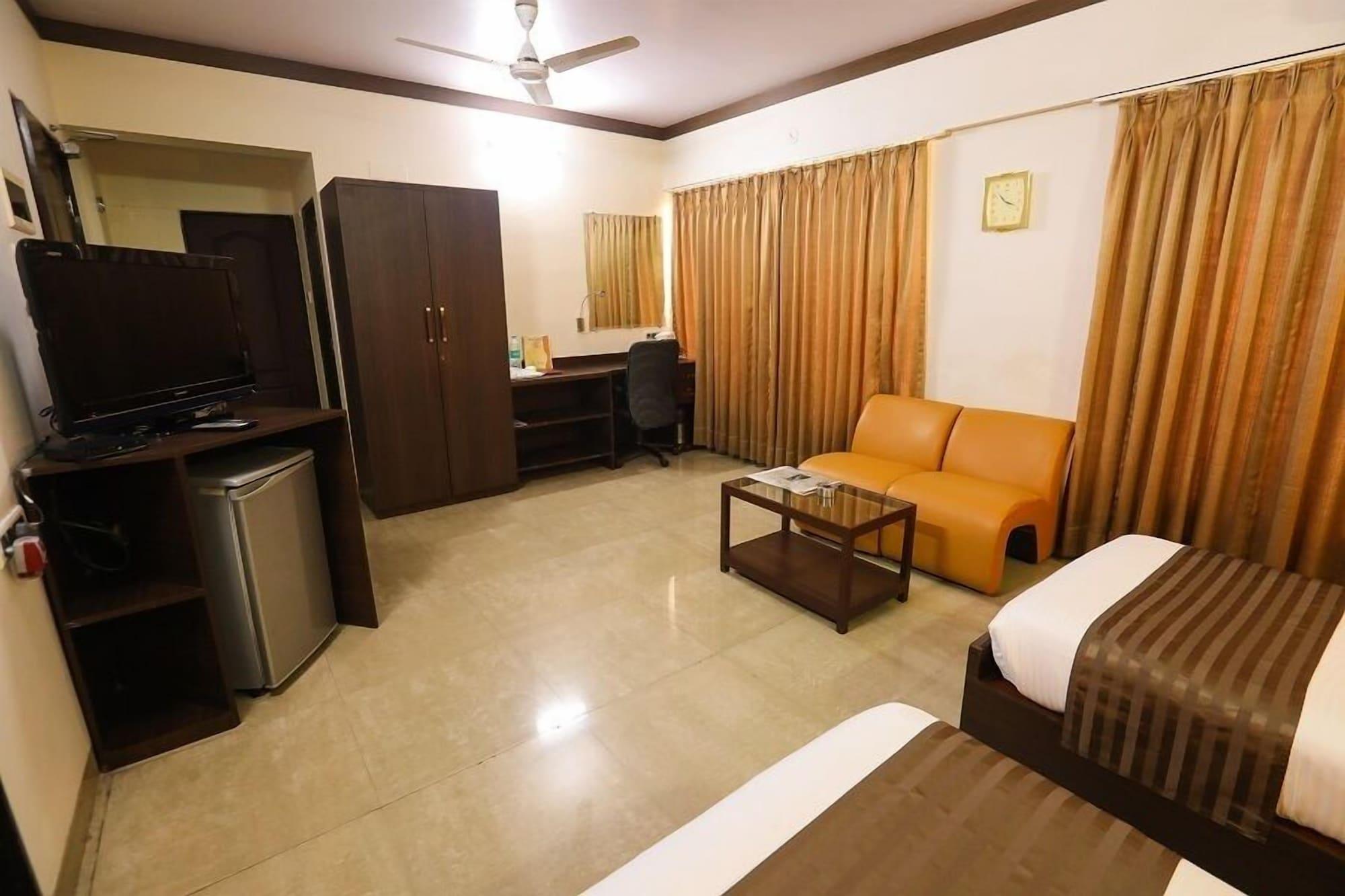 Jyoti Dwelling Hotel Мумбаи Экстерьер фото