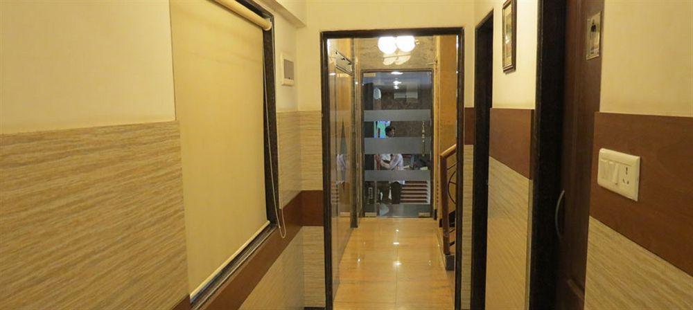 Jyoti Dwelling Hotel Мумбаи Экстерьер фото