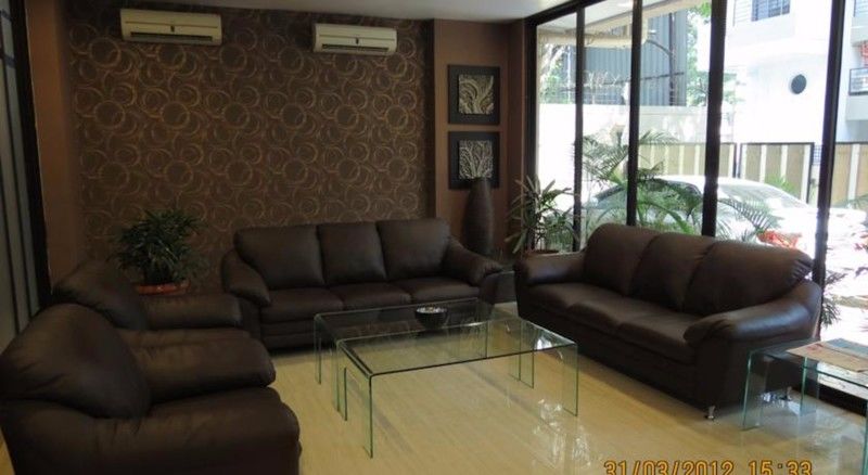 Jyoti Dwelling Hotel Мумбаи Экстерьер фото