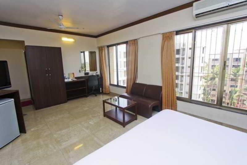 Jyoti Dwelling Hotel Мумбаи Экстерьер фото