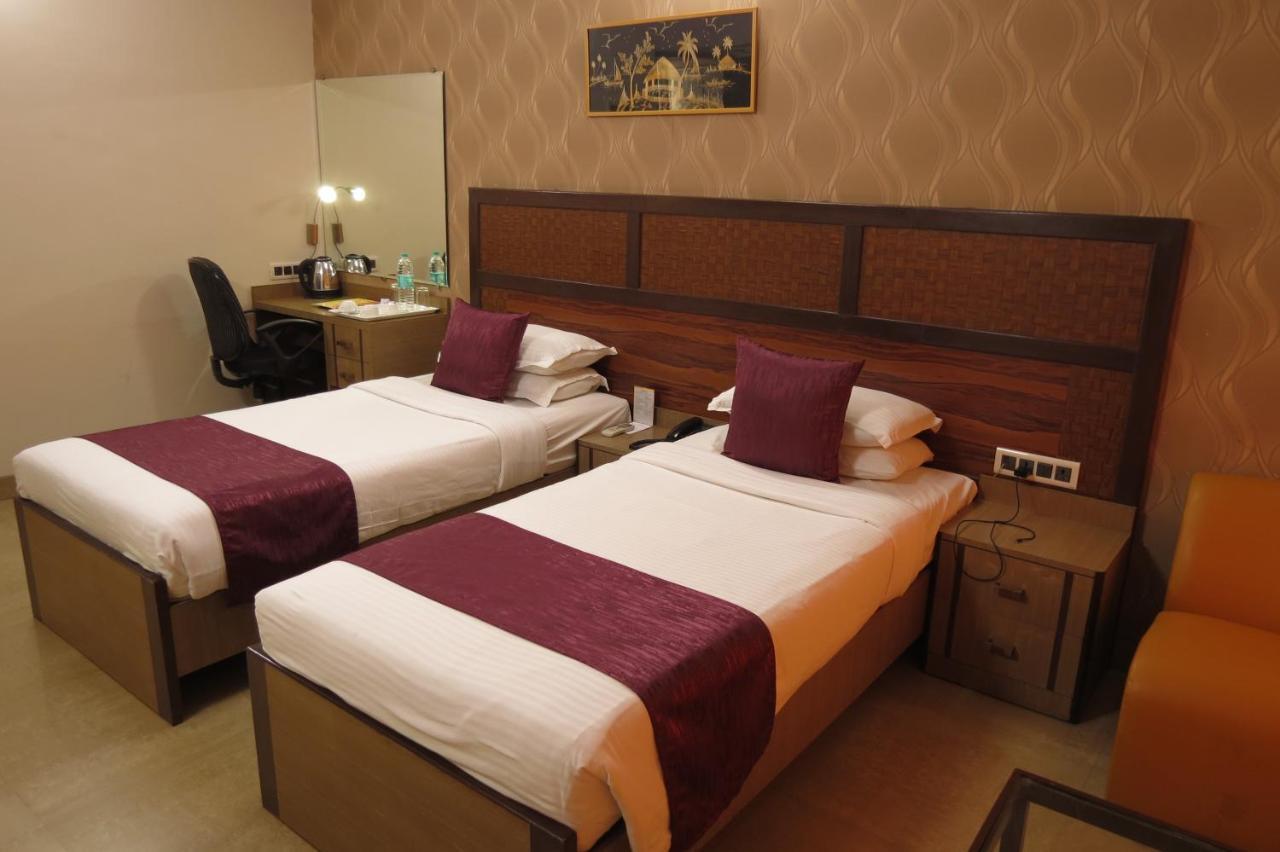Jyoti Dwelling Hotel Мумбаи Экстерьер фото