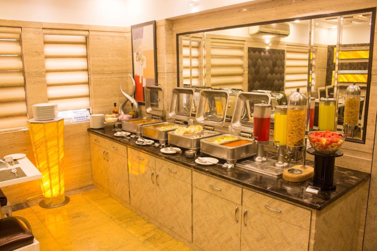 Jyoti Dwelling Hotel Мумбаи Экстерьер фото