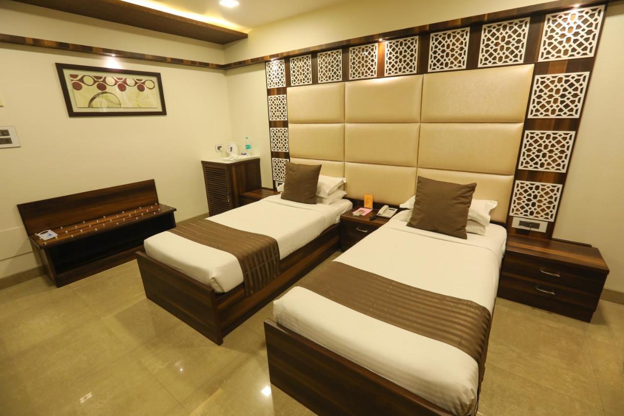 Jyoti Dwelling Hotel Мумбаи Экстерьер фото