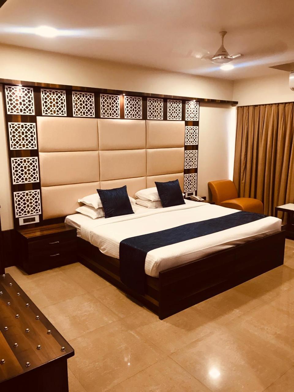 Jyoti Dwelling Hotel Мумбаи Экстерьер фото